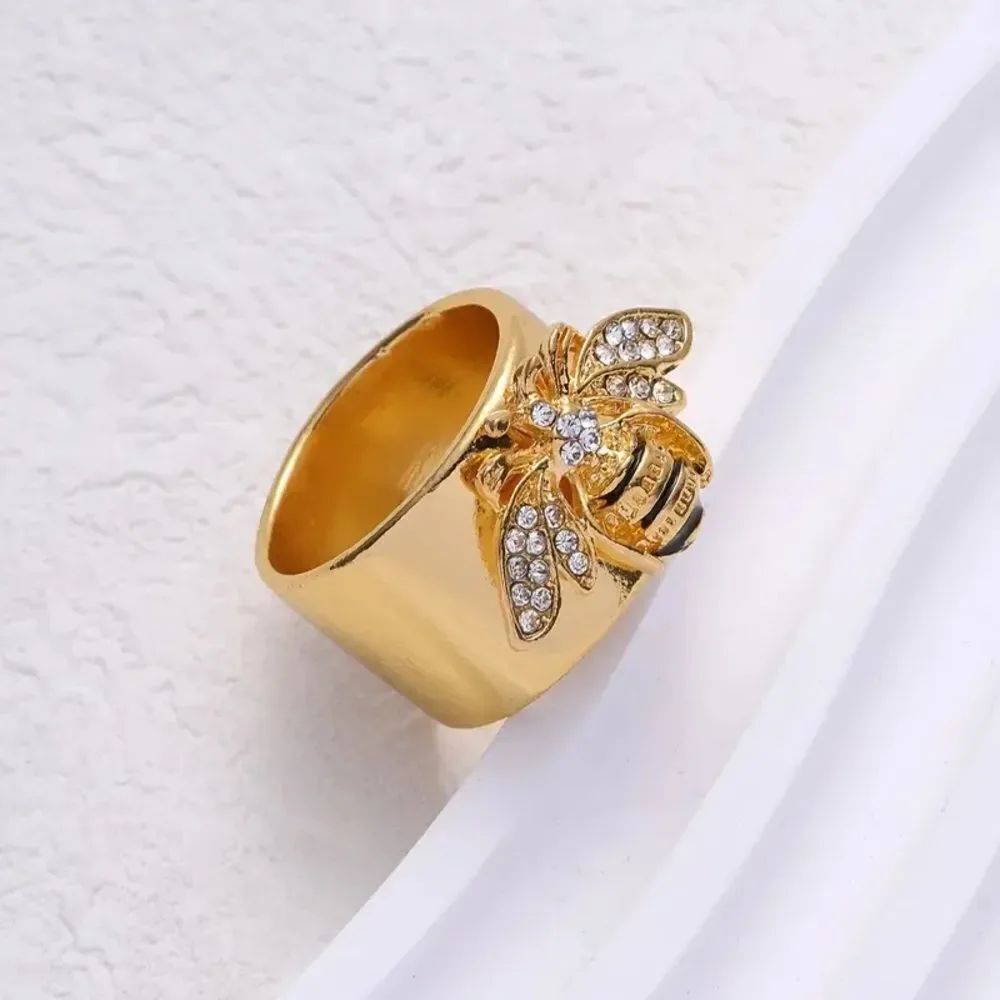 Gold Bee Ring N1839